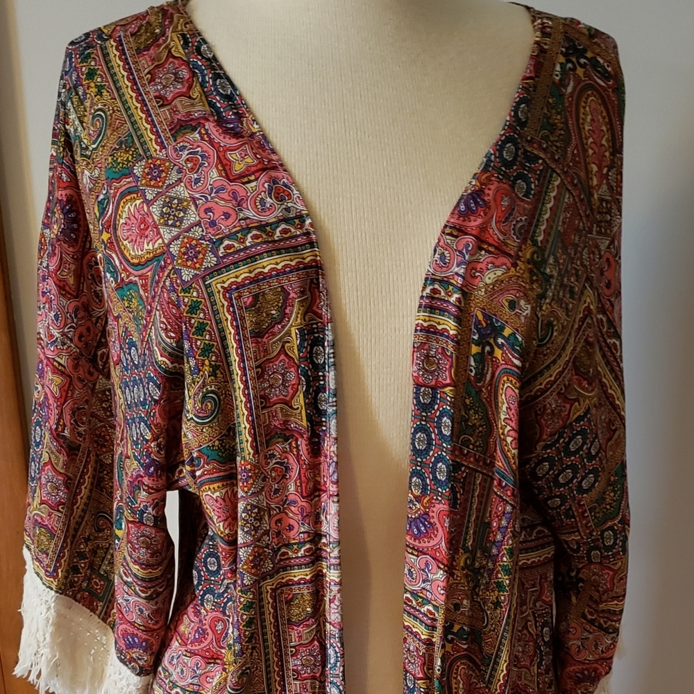 Umgee paisley topper